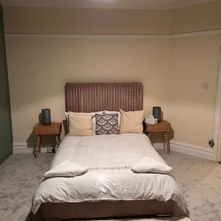 Luxury Cosy Retreat Apt London Eksteriør billede