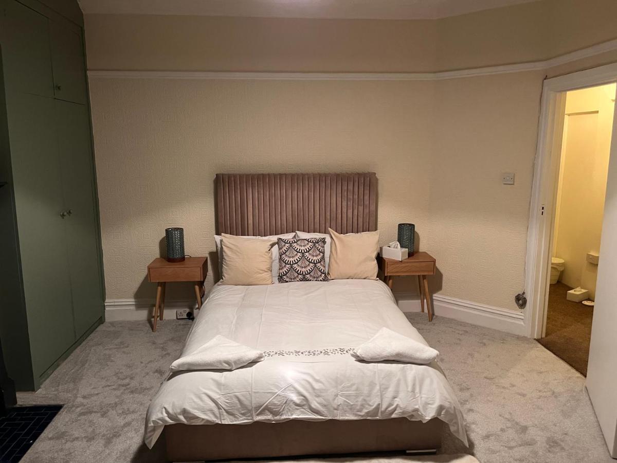 Luxury Cosy Retreat Apt London Eksteriør billede