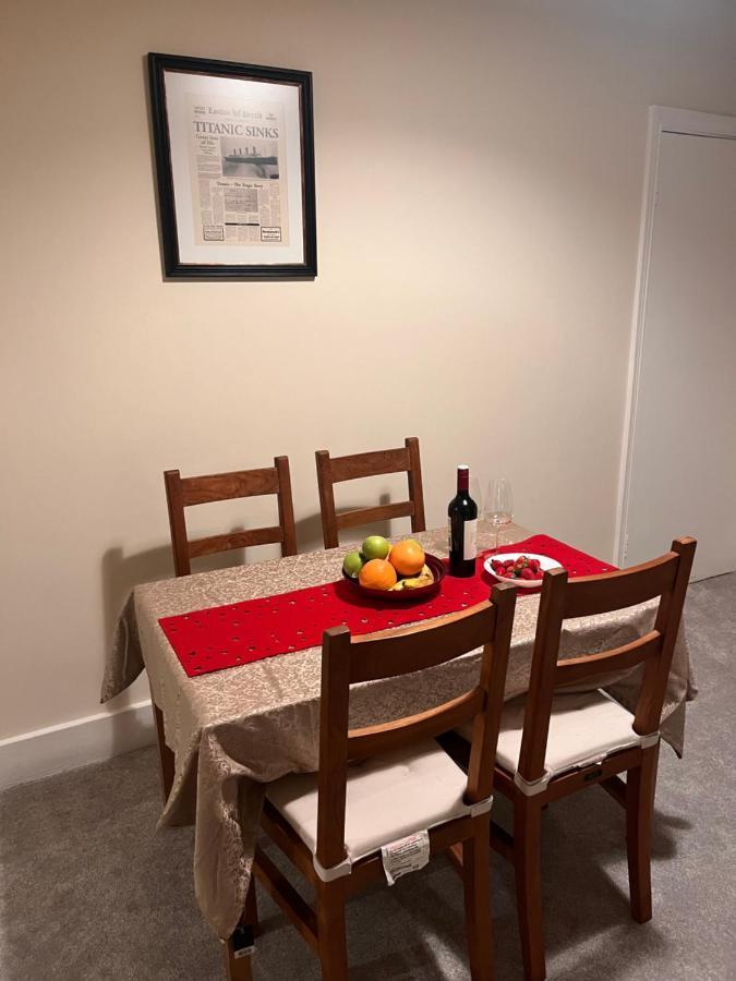 Luxury Cosy Retreat Apt London Eksteriør billede