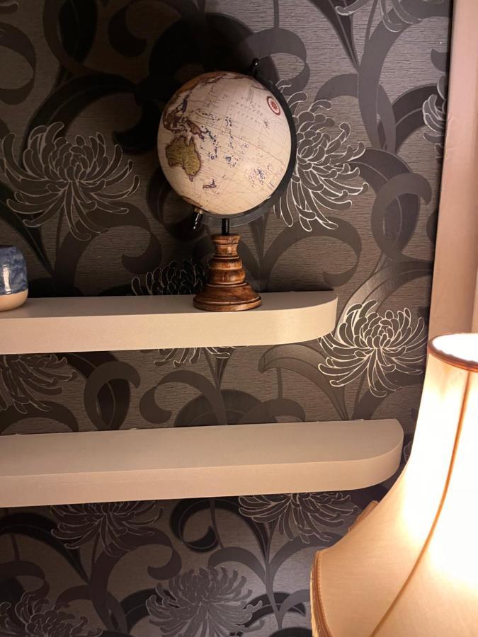 Luxury Cosy Retreat Apt London Eksteriør billede