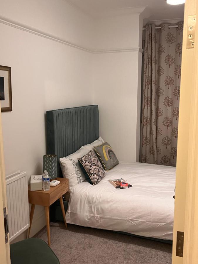 Luxury Cosy Retreat Apt London Eksteriør billede