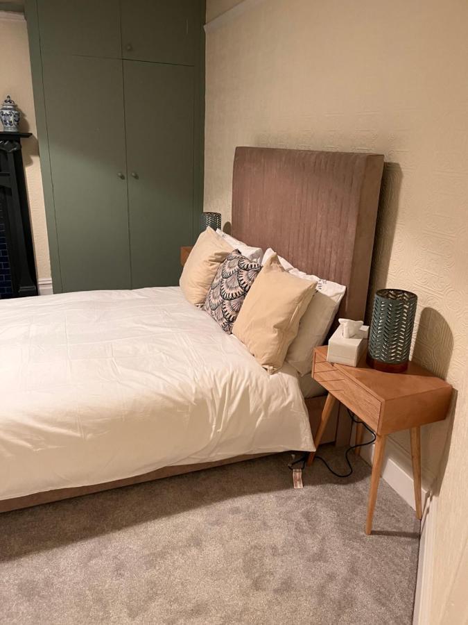 Luxury Cosy Retreat Apt London Eksteriør billede