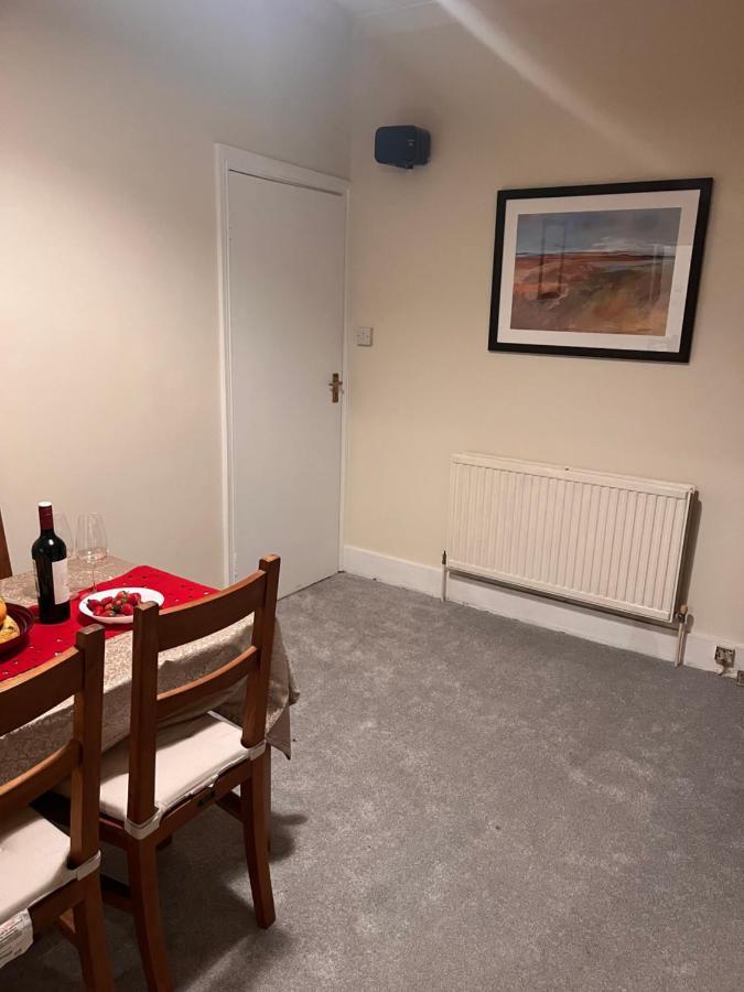 Luxury Cosy Retreat Apt London Eksteriør billede
