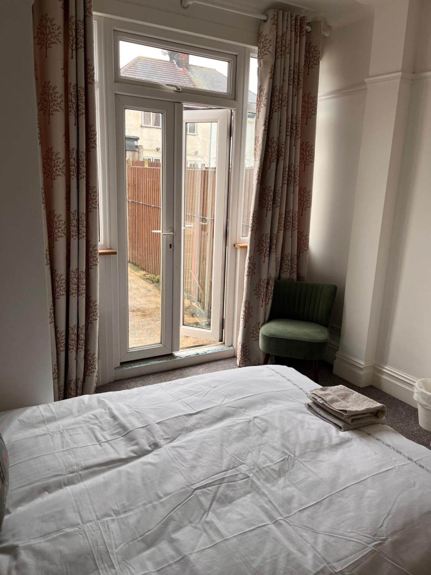Luxury Cosy Retreat Apt London Eksteriør billede